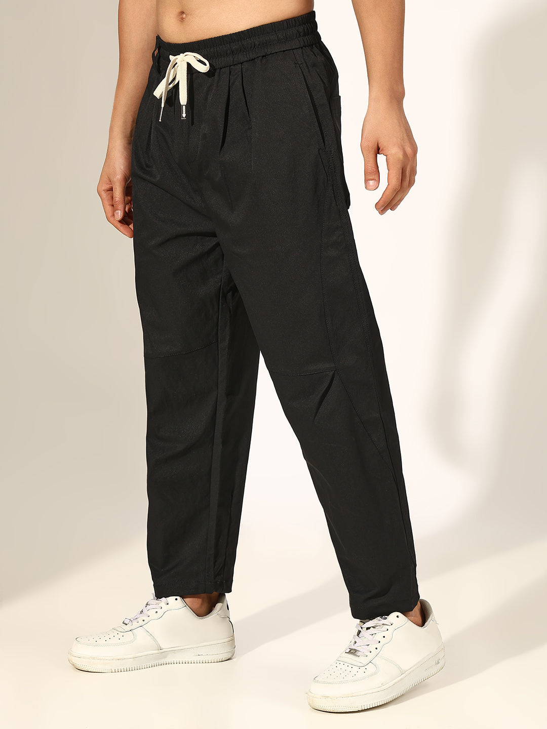 Men's Black Relaxed-Fit Korean Trouser
