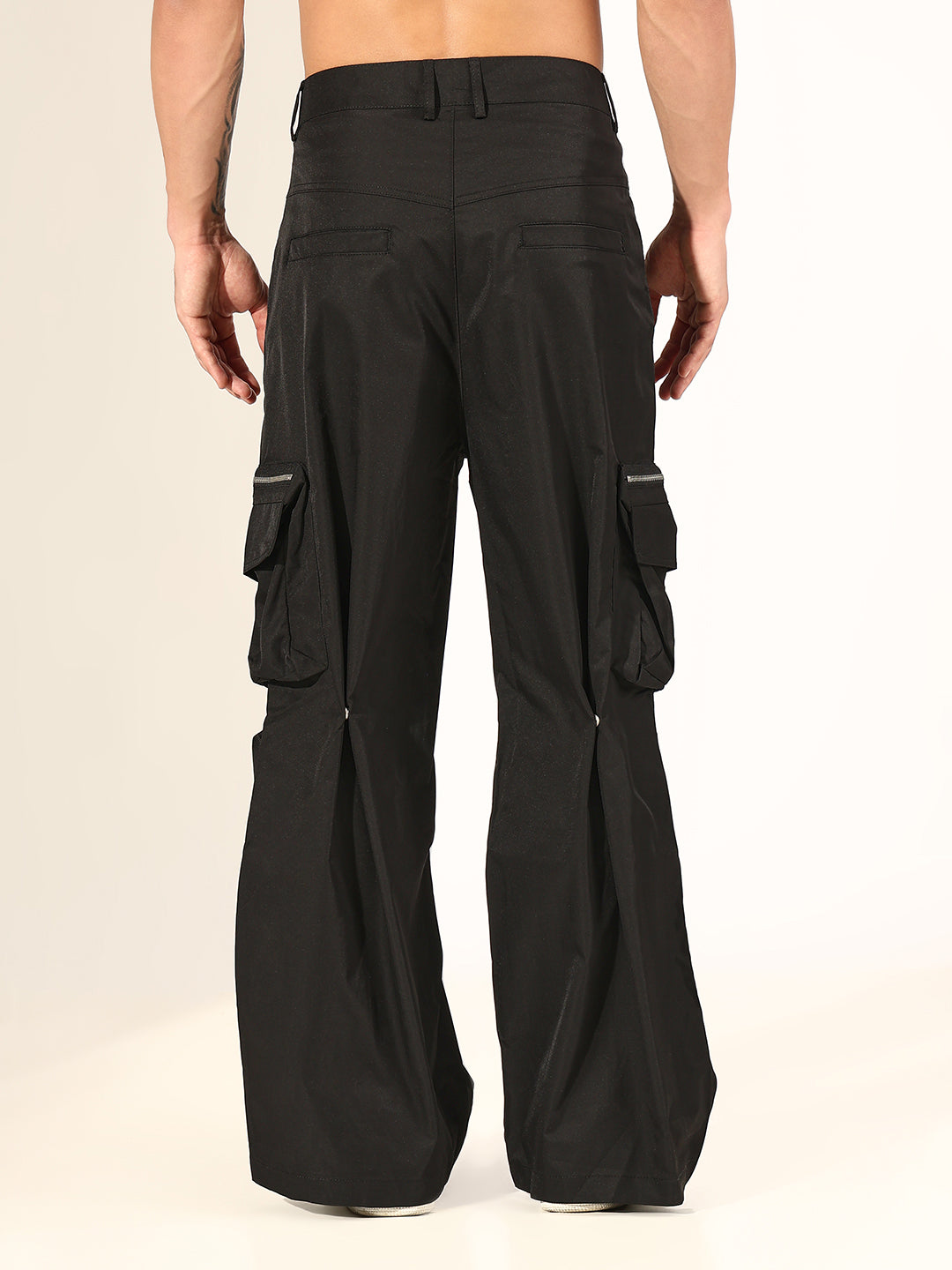 Men's Black Relaxed Fit Cargo Trousers with Multi Utility Pockets