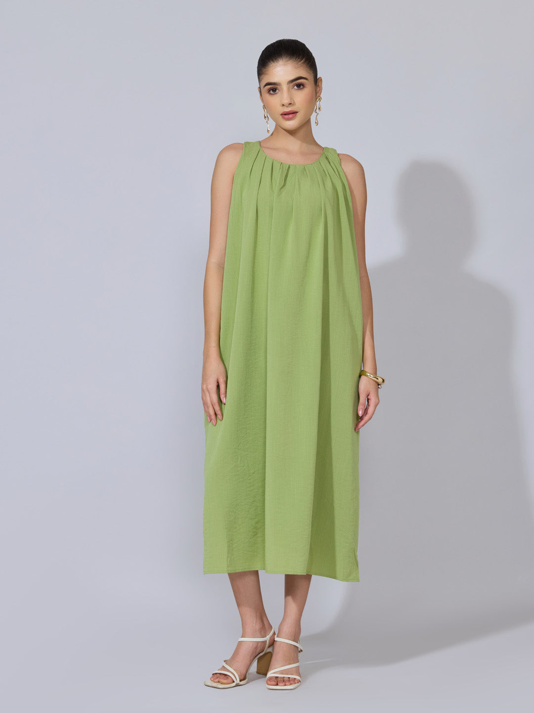 Women's Pleated Green Sleeveless Midi Dress
