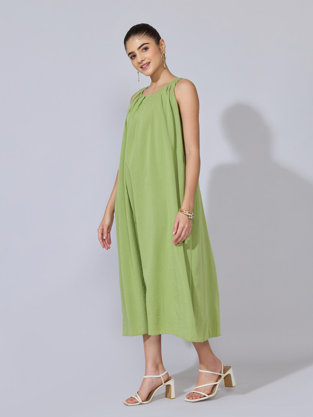Women's Pleated Green Sleeveless Midi Dress