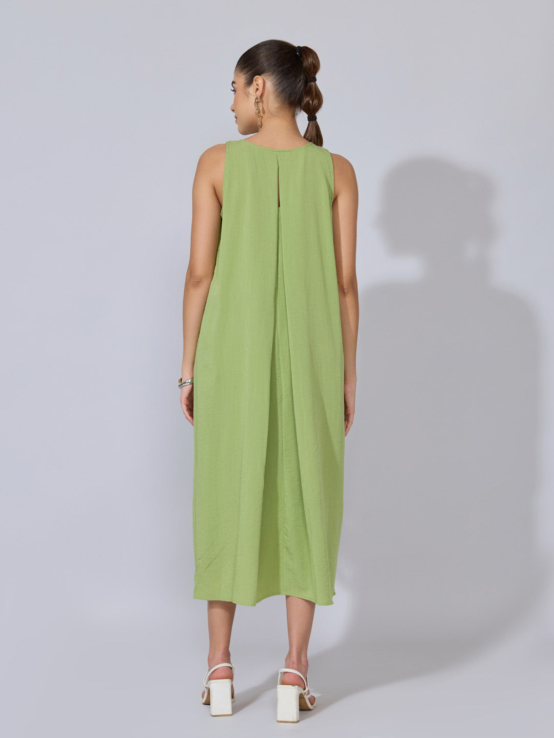 Women's Pleated Green Sleeveless Midi Dress