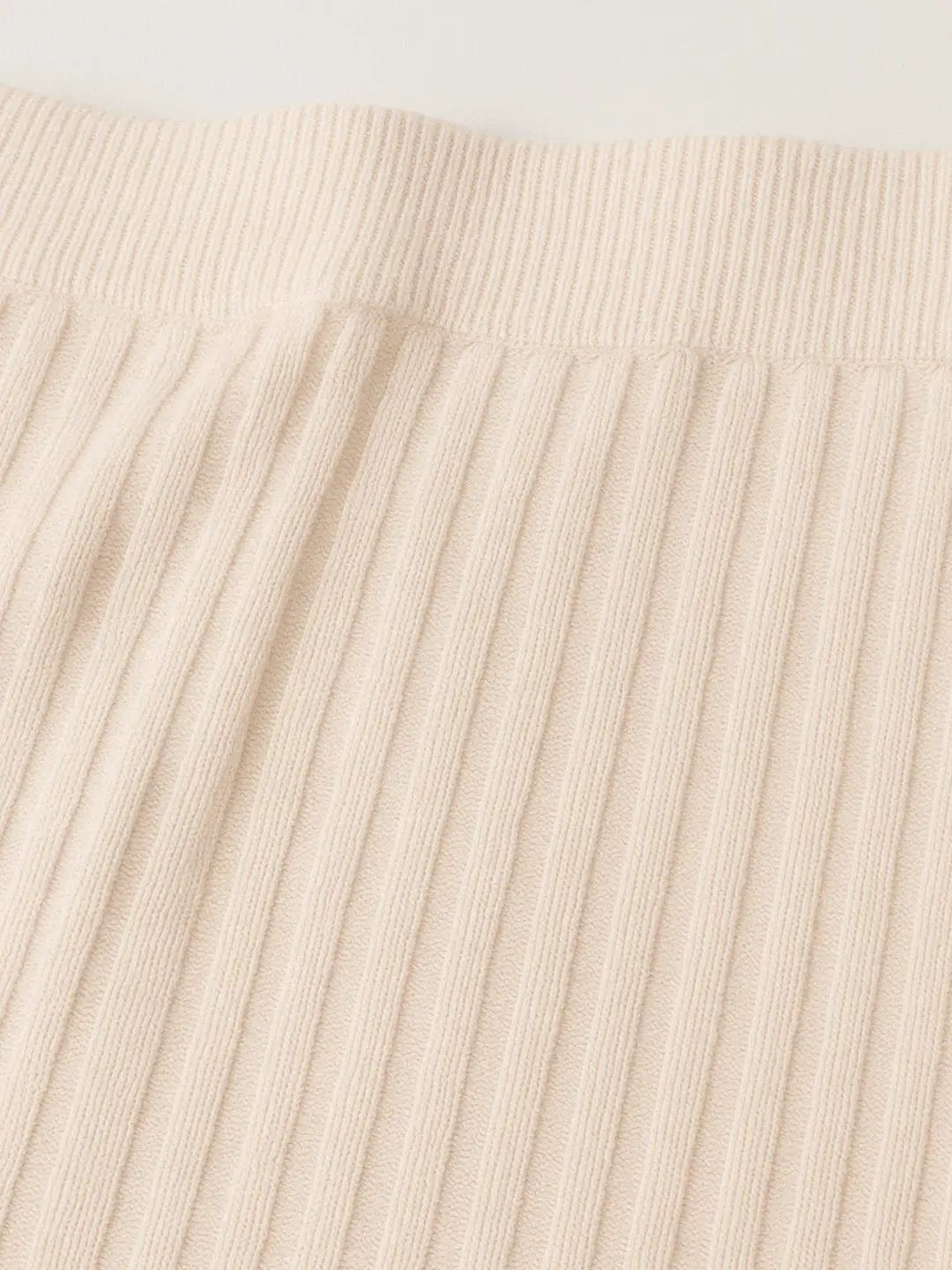 Women's Textured Cream Pencil Midi Skirt with Back Slit - from SHOWOFFFF
