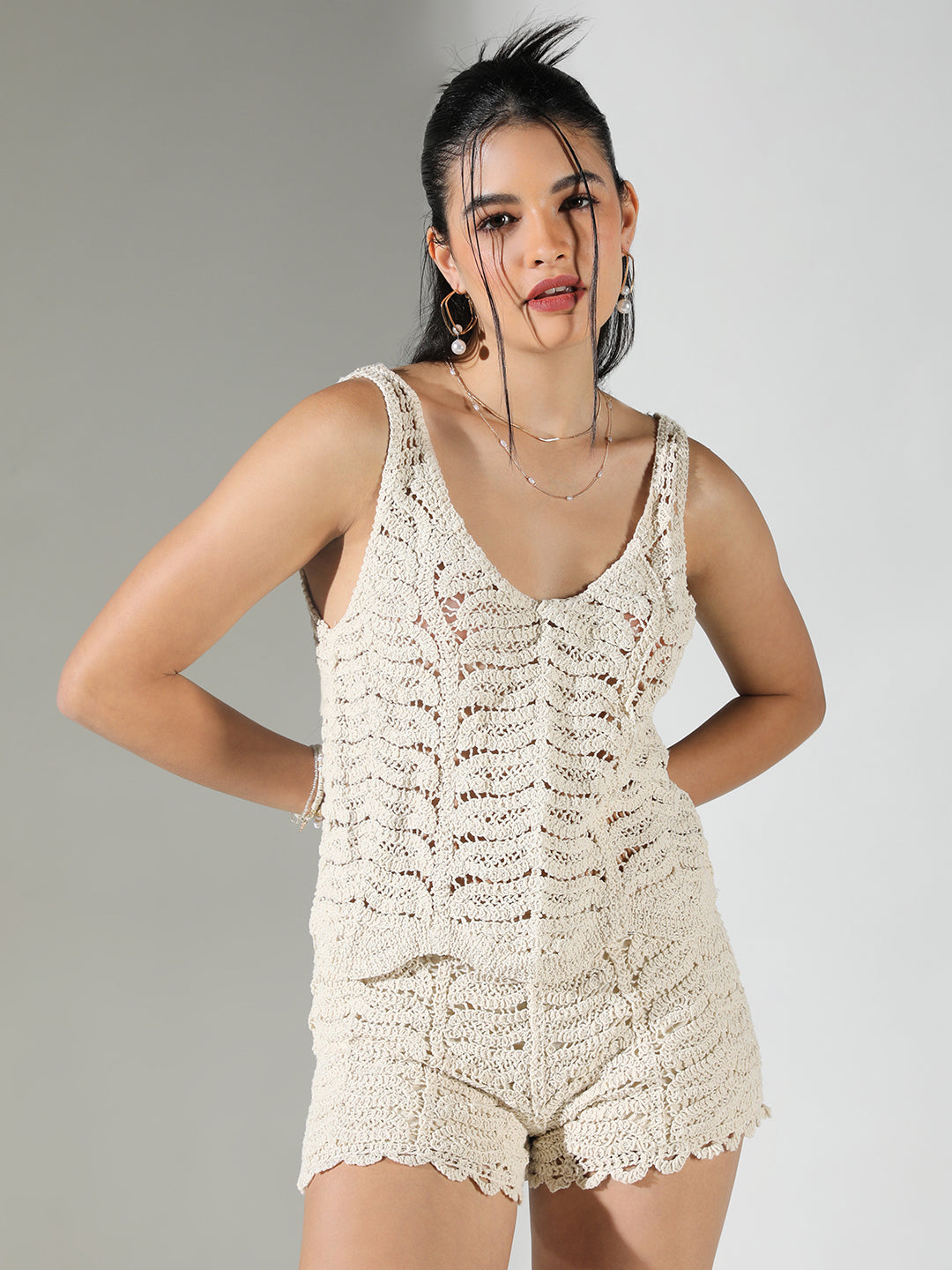 Women Cream Solid Crochet Co Ords Set