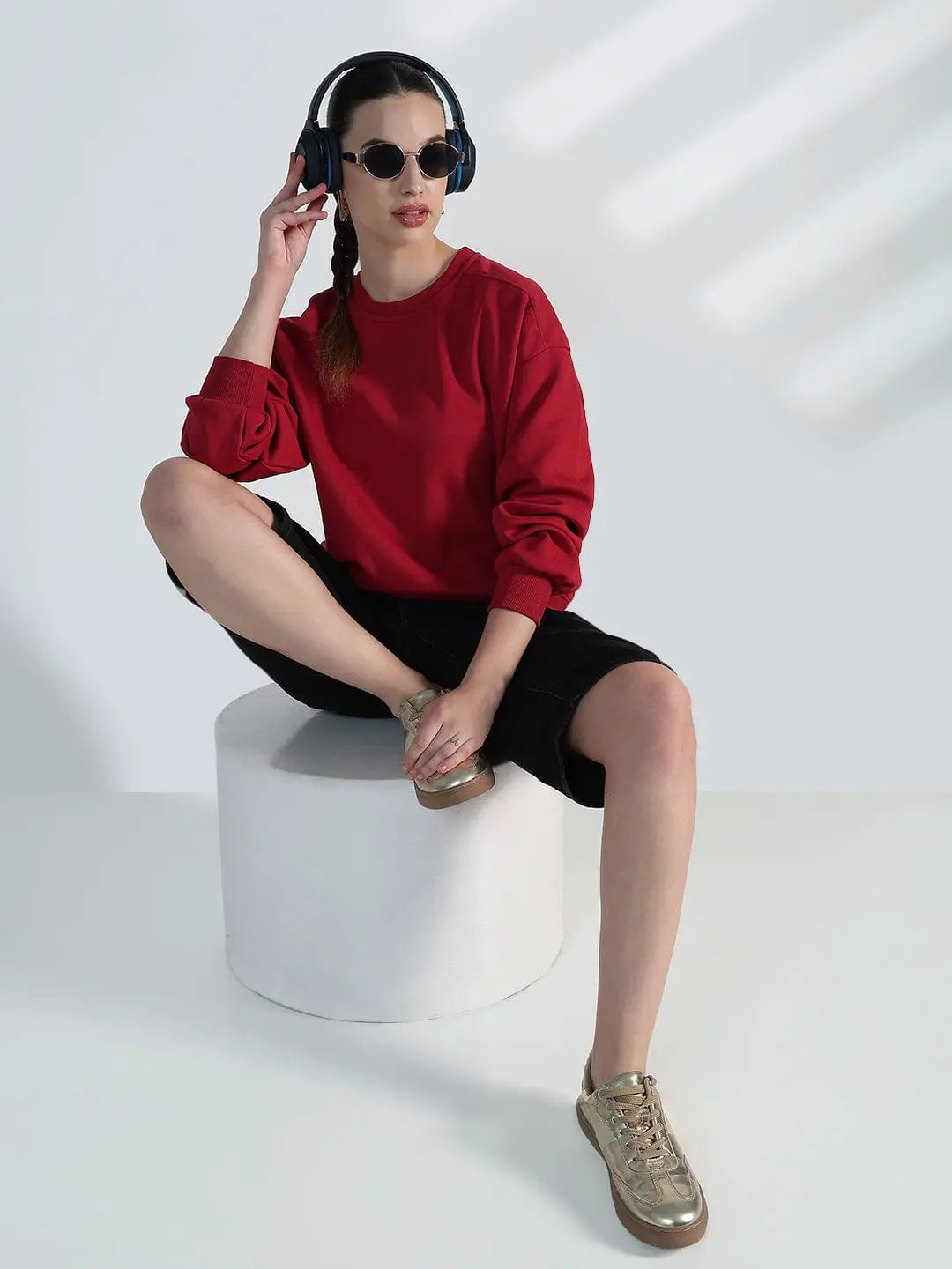 Women's Red Round Neck Oversized Sweatshirt - Uncategorized from SHOWOFFFF