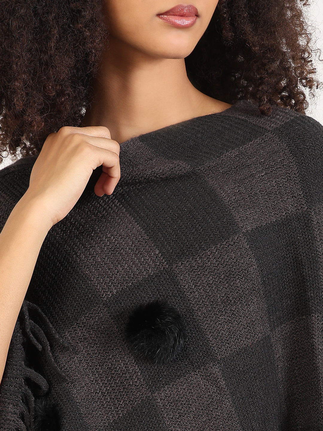 Women's Checked Grey Fringed Edge Poncho
