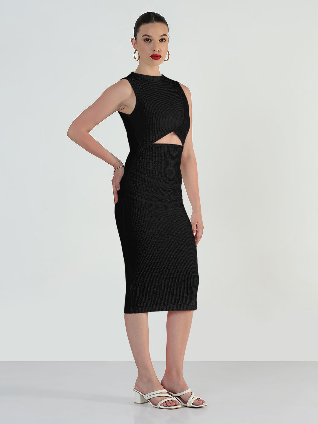 Women's Textured Black Cut-out Midi Bodycon Dress