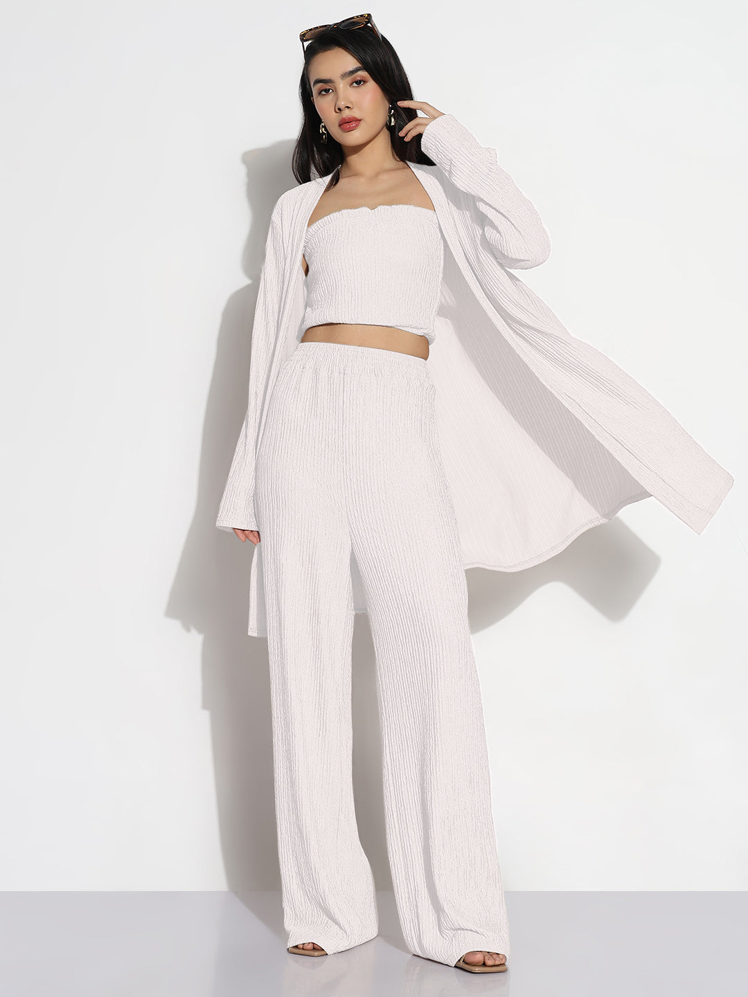 Women White Solid Co-ords Set with Shrug