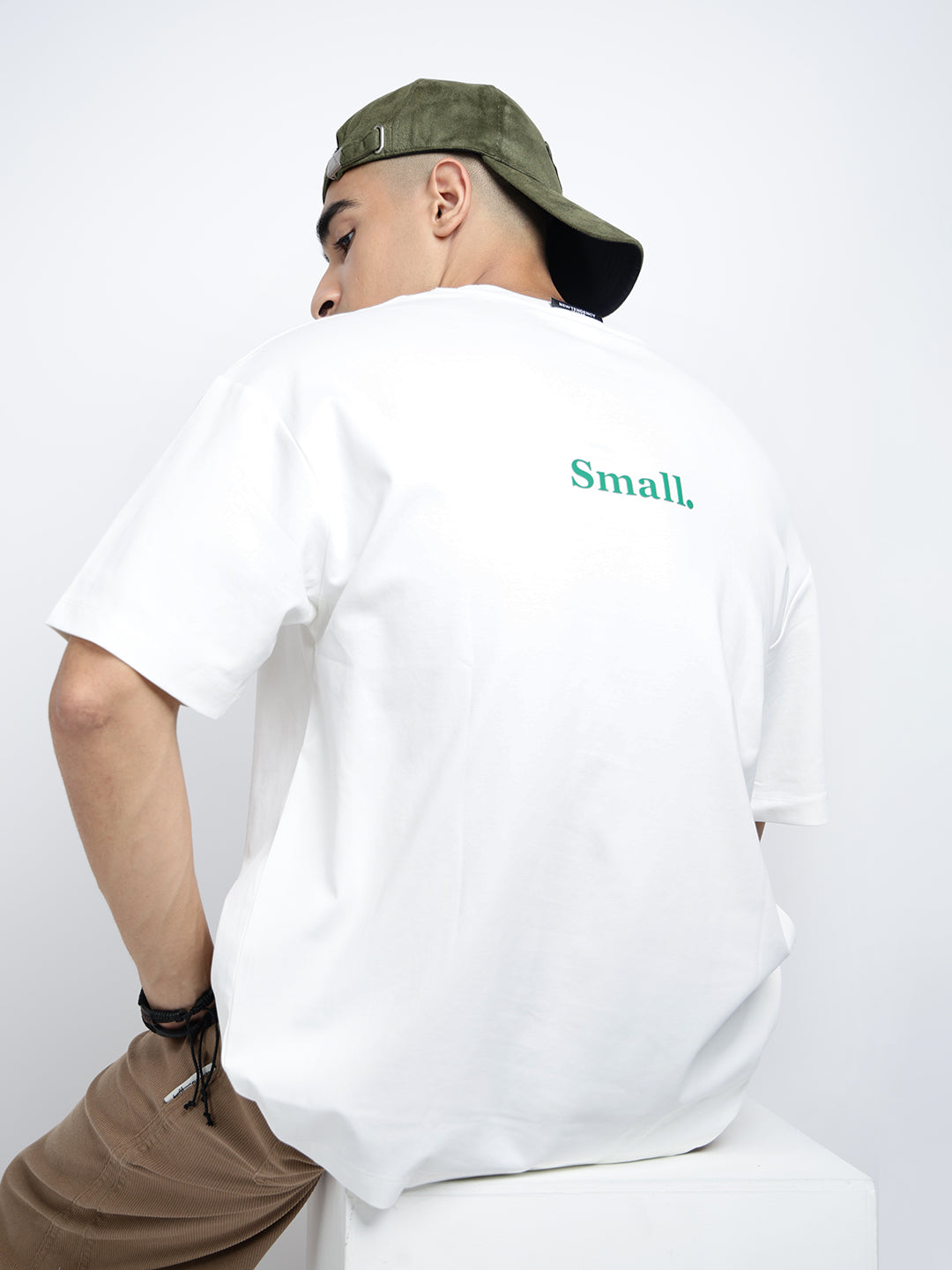 Men's Typography White Short Sleeves Round Neck Relaxed Fit T-Shirt