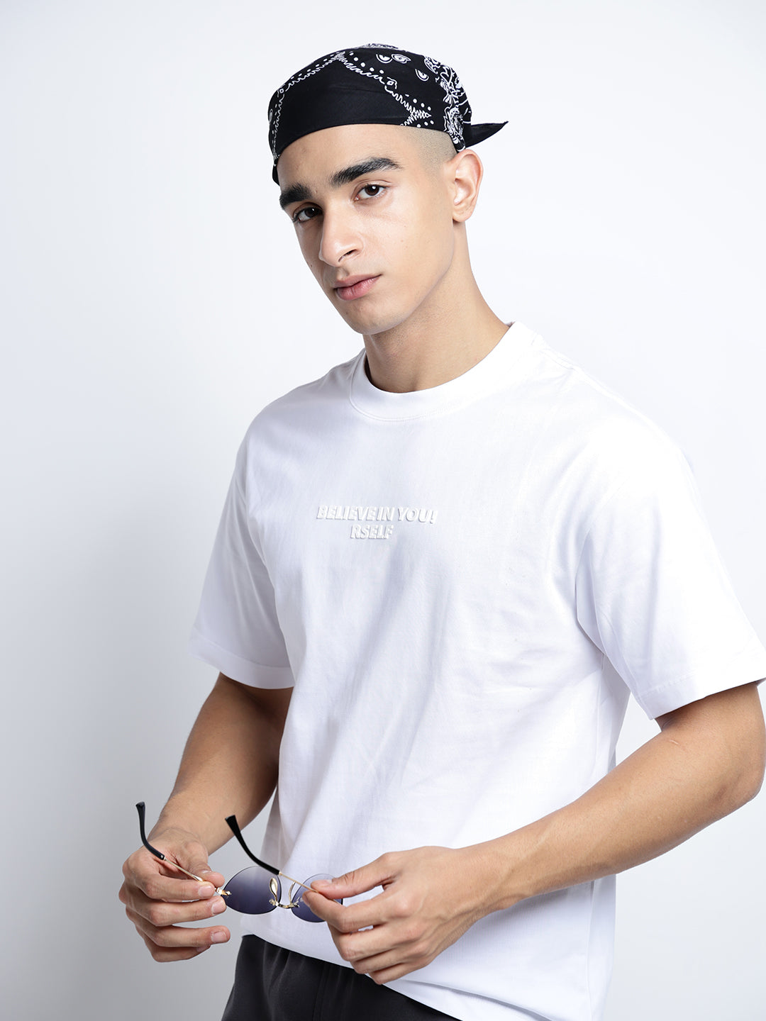 Men's Typography White Short Sleeves Round Neck Relaxed Fit T-Shirt