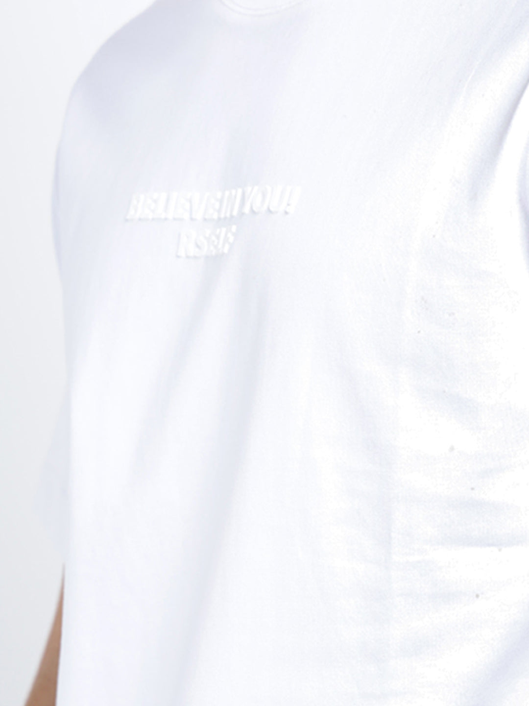 Men's Typography White Short Sleeves Round Neck Relaxed Fit T-Shirt