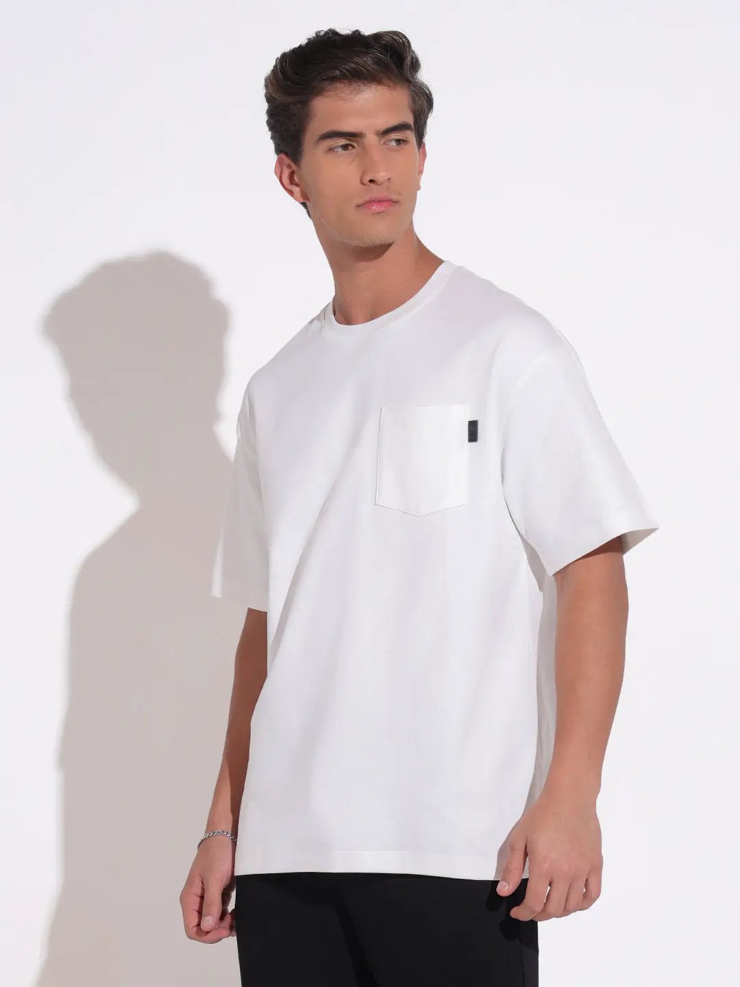 Men's White Oversized T-Shirt with Chest Pocket - from SHOWOFFFF