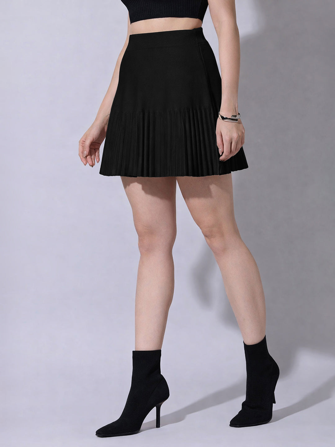 Women's Solid Pleated Black Knit Mini Skirt