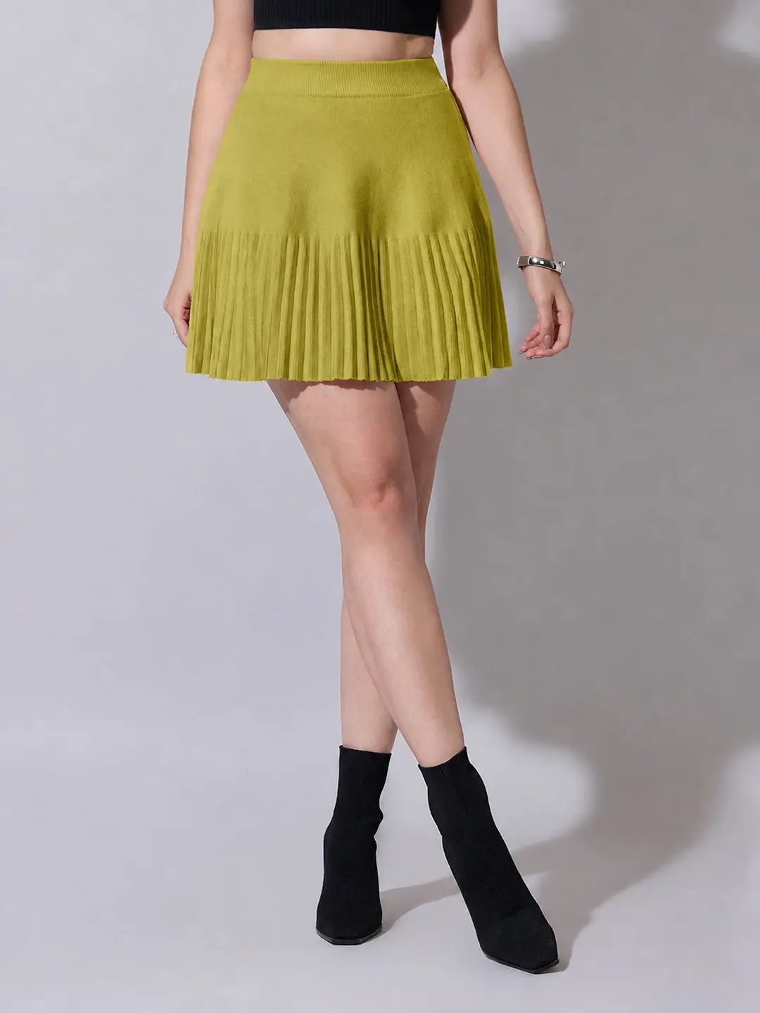 Women's Solid Pleated Olive Knit Mini Skirt
