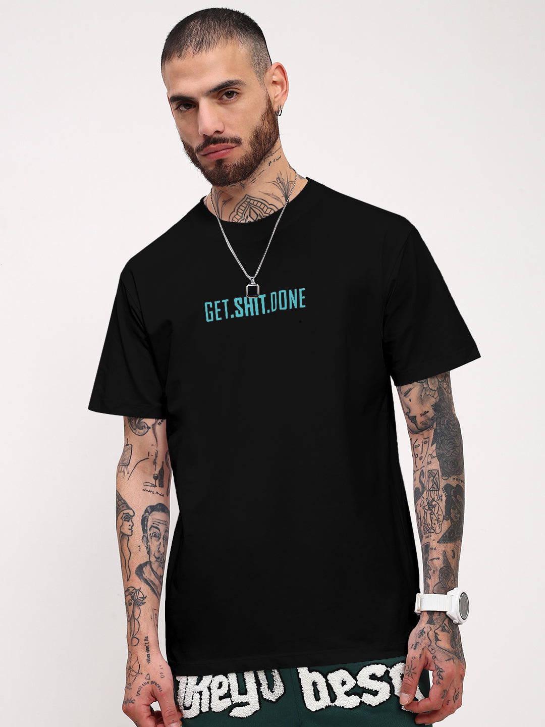 Men's Typography Black Short Sleeves Round Neck Slim Fit T-Shirt