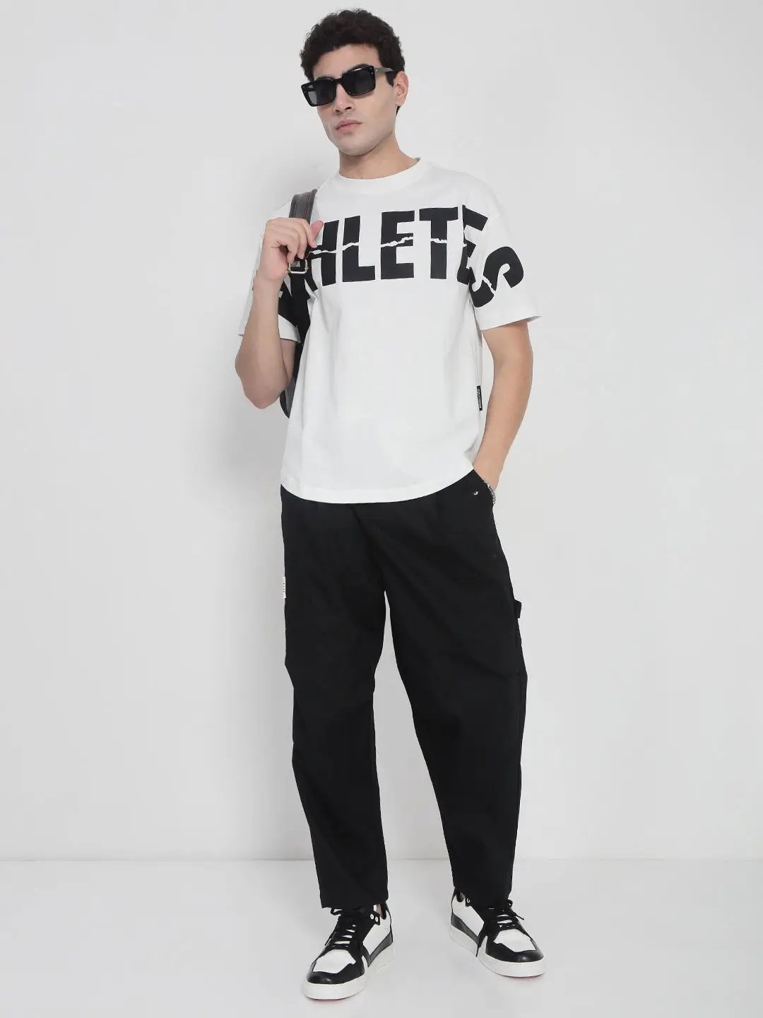 Men's White Oversized Typography T-Shirt - from SHOWOFFFF