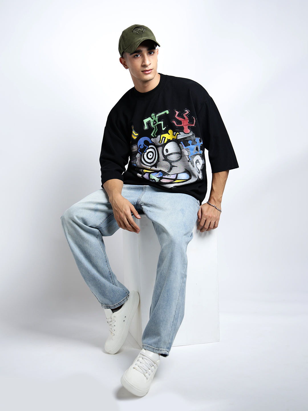 Men's Graphic and Typography Print Black Oversized T-Shirt