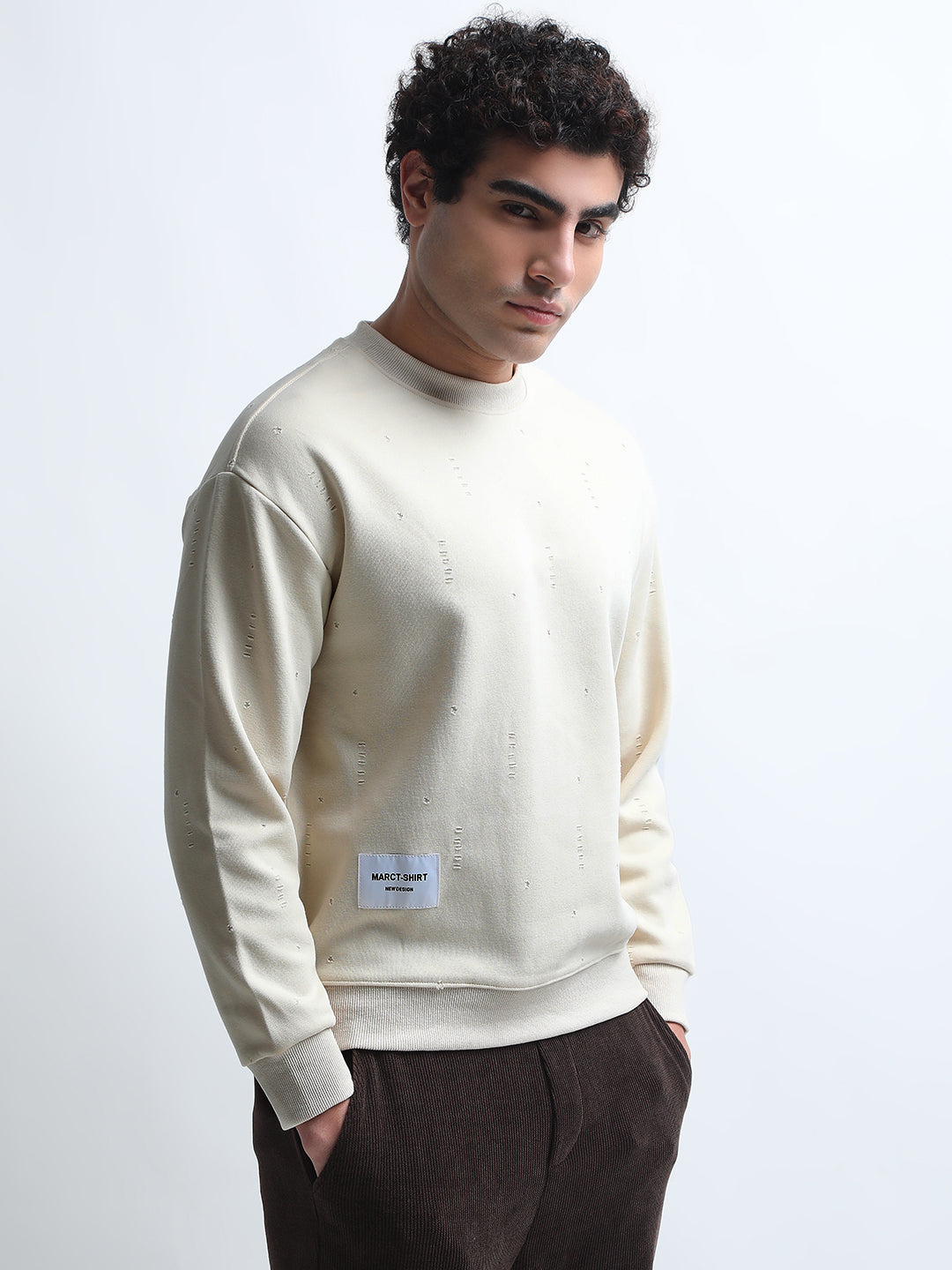 Men's Cream Round Neck Ribbed Sweatshirt with Distressed effect