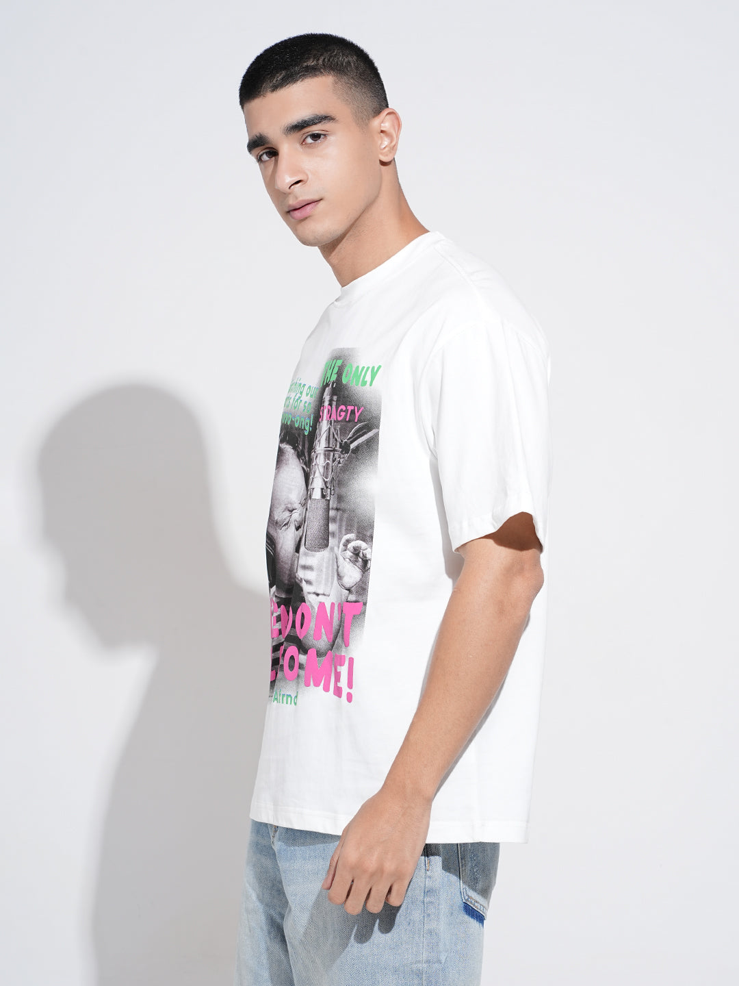 Men's Graphic Print White Short Sleeves Round Neck Oversized T-Shirt