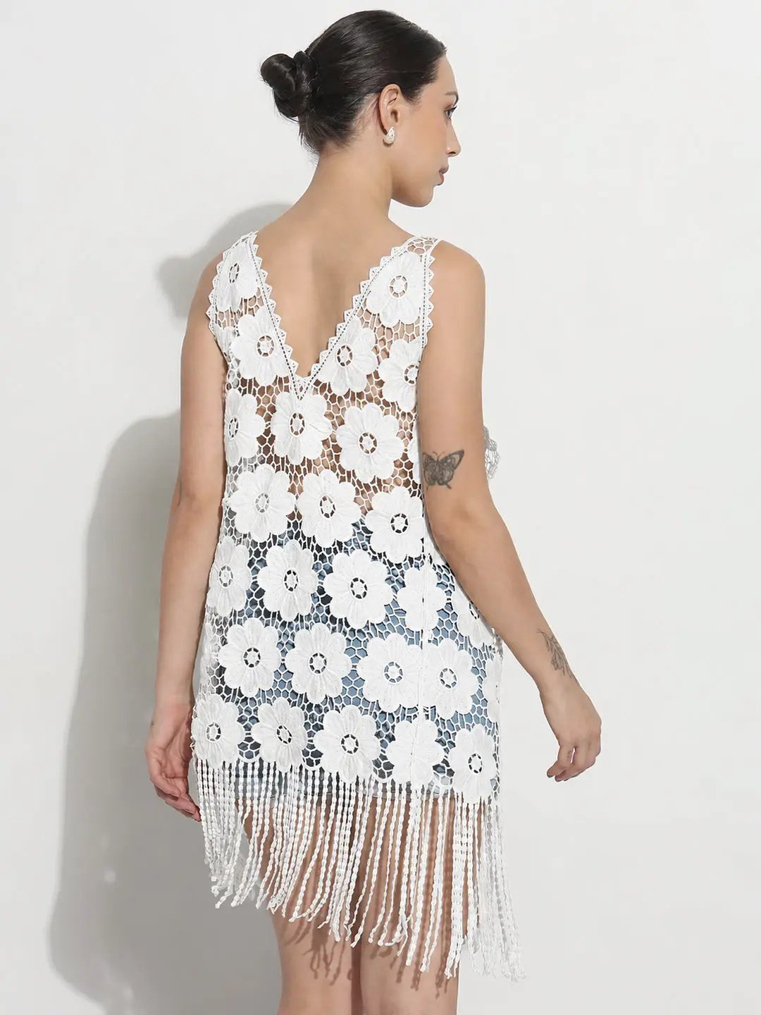 Women's Floral White V-Neck Longline Crochet Top with Fringe Hem