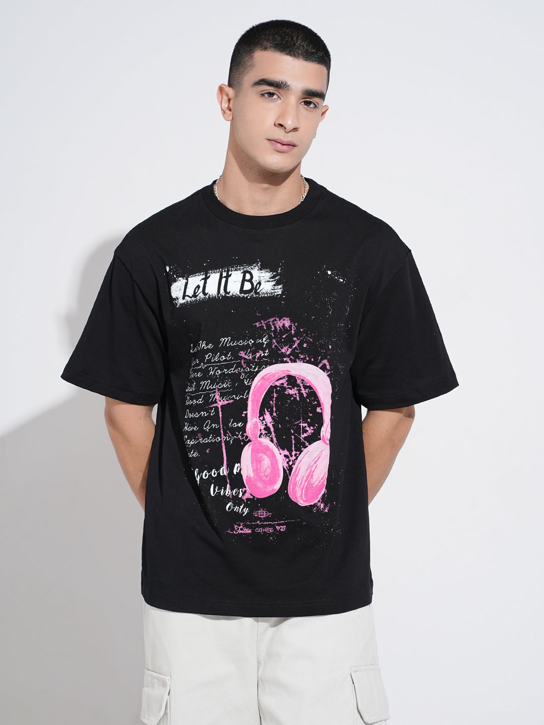 Men's Graphic Print Black Short Sleeves Round Neck Relaxed Fit T-Shirt