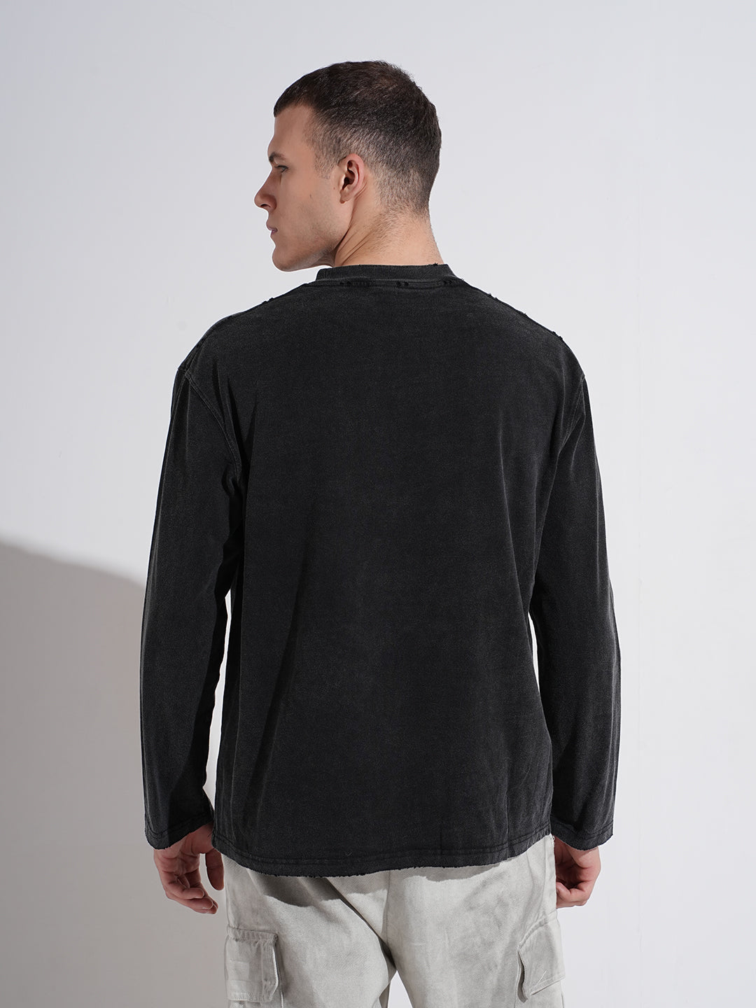 Men's Black Distressed Long Sleeves Crew Neck T-Shirt