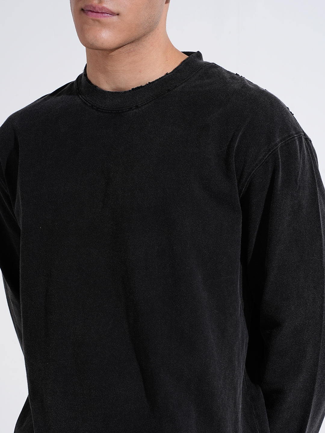 Men's Black Distressed Long Sleeves Crew Neck T-Shirt