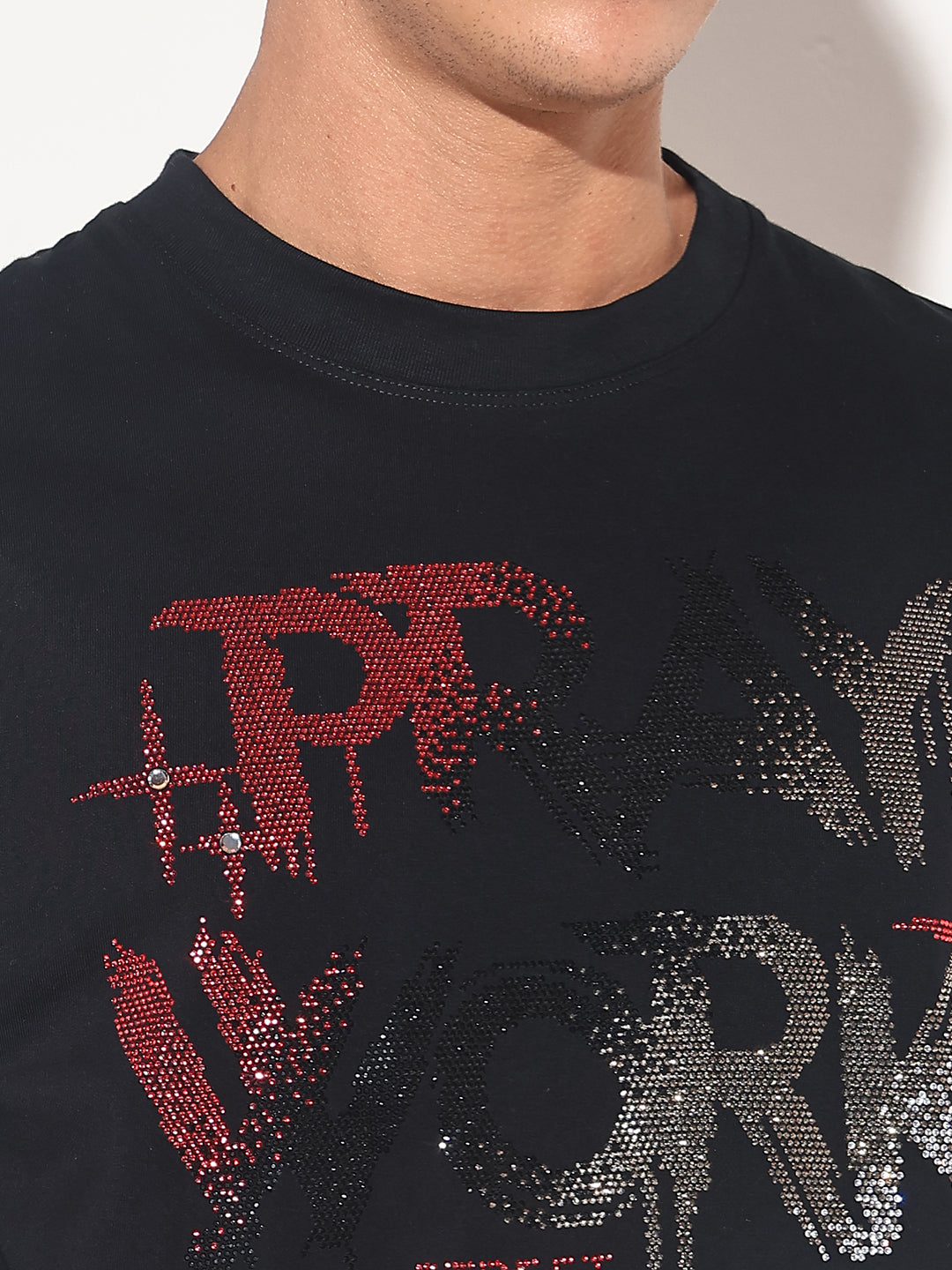Men's Embellished Black Round Neck T-Shirt