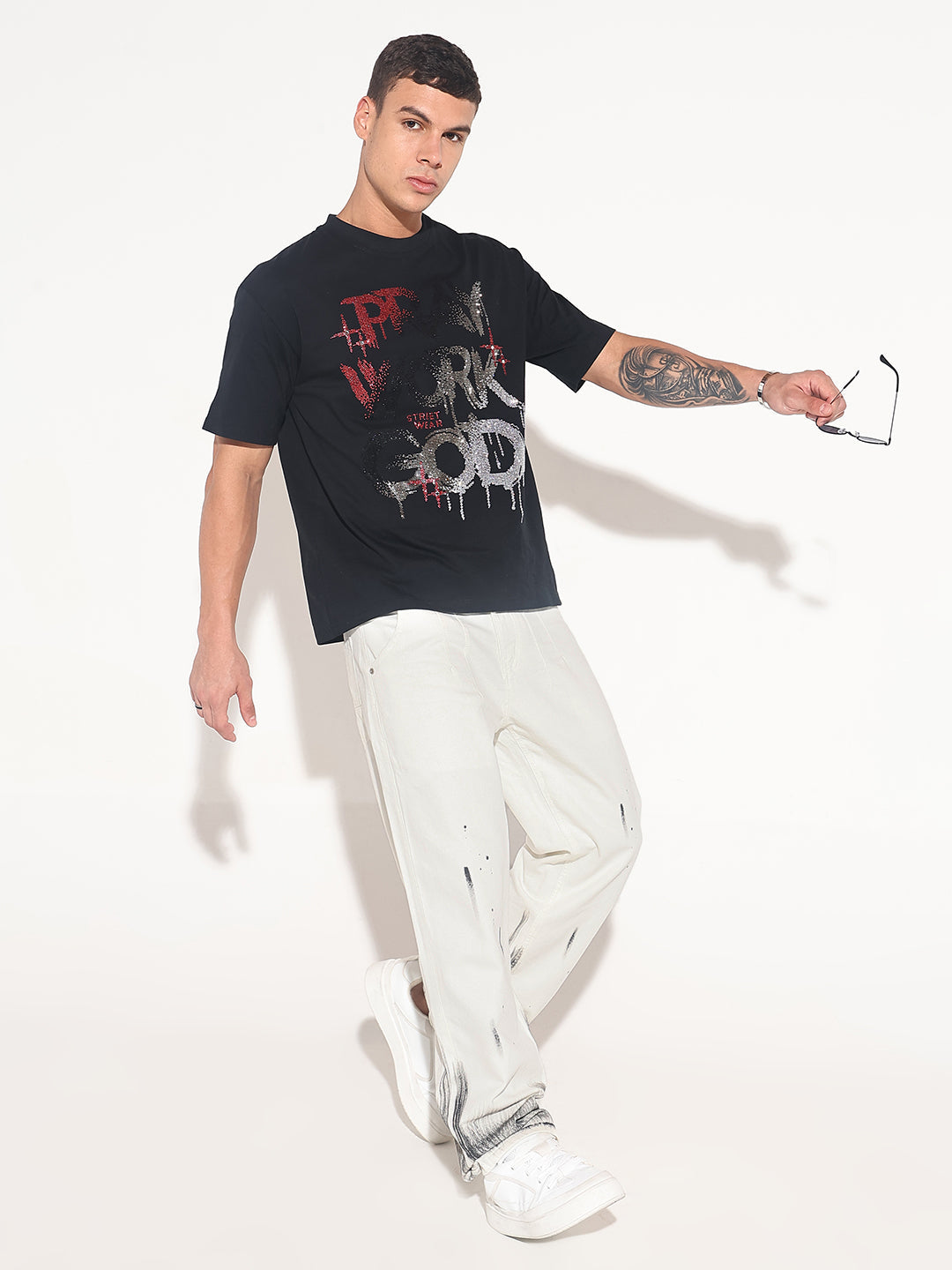 Men's Embellished Black Round Neck T-Shirt