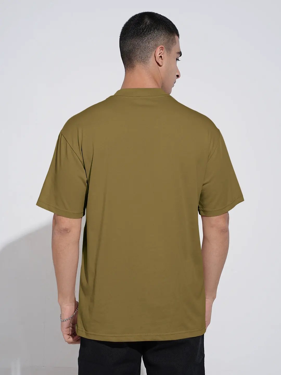 Men's Typography Olive Graphic Printed Round Neck T-Shirt - from SHOWOFFFF