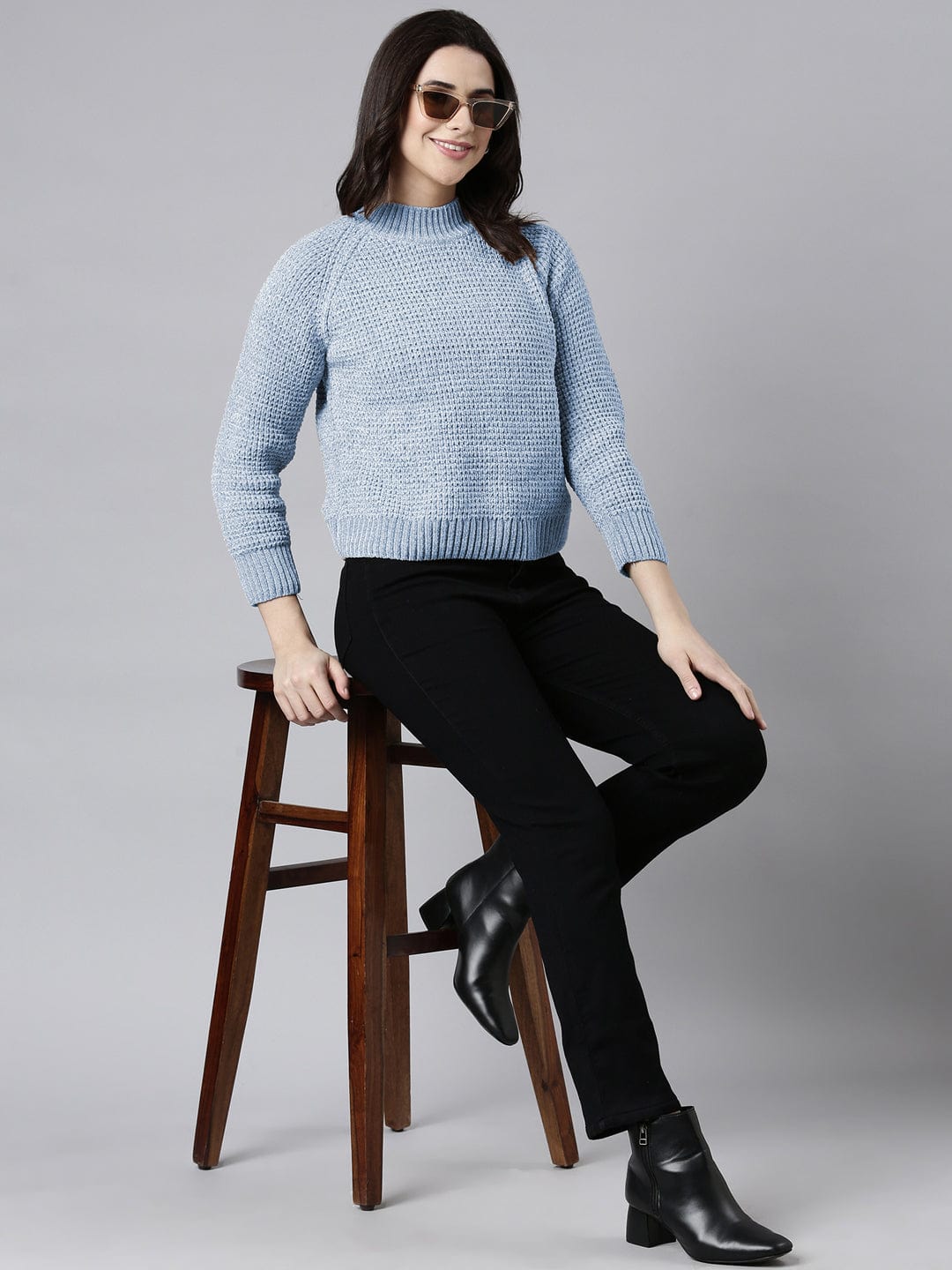 Women's Blue Textured Knit Pullover Sweater
