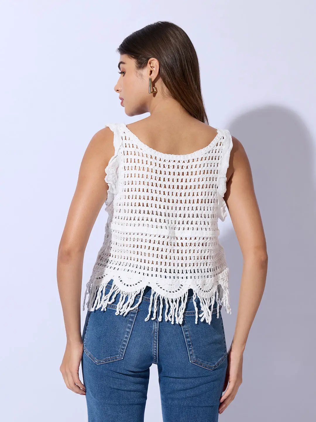 Women's White Round Neck Crochet Crop Top - Uncategorized from SHOWOFFFF