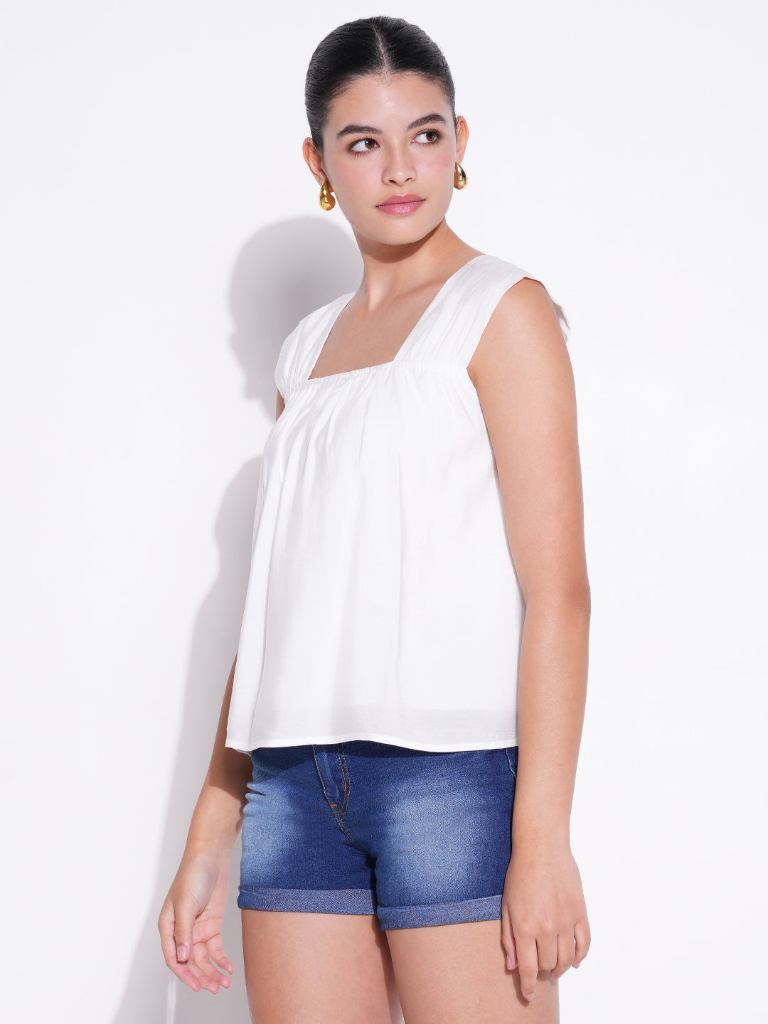 Women White Solid Top