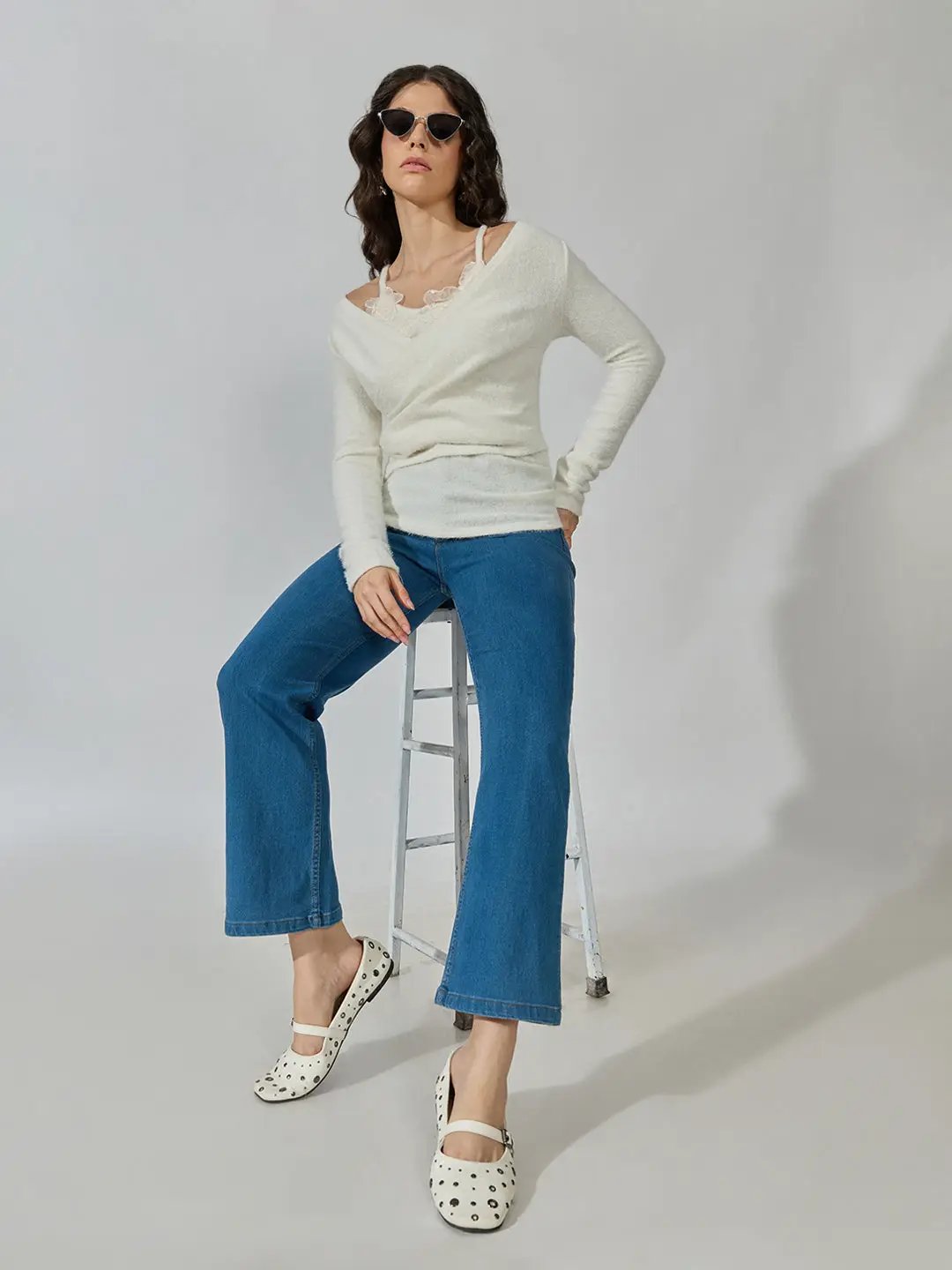 Women's Off White Wrap-Style Top with Textured V-Neckline - from SHOWOFFFF