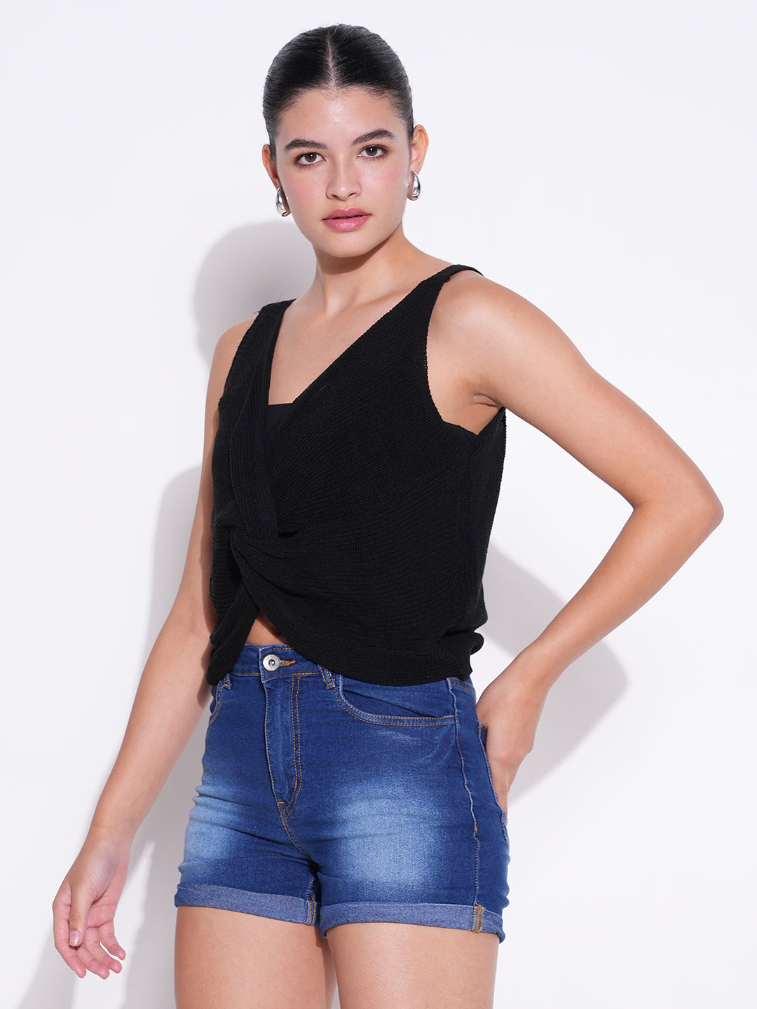 Women Black Solid Crop Top