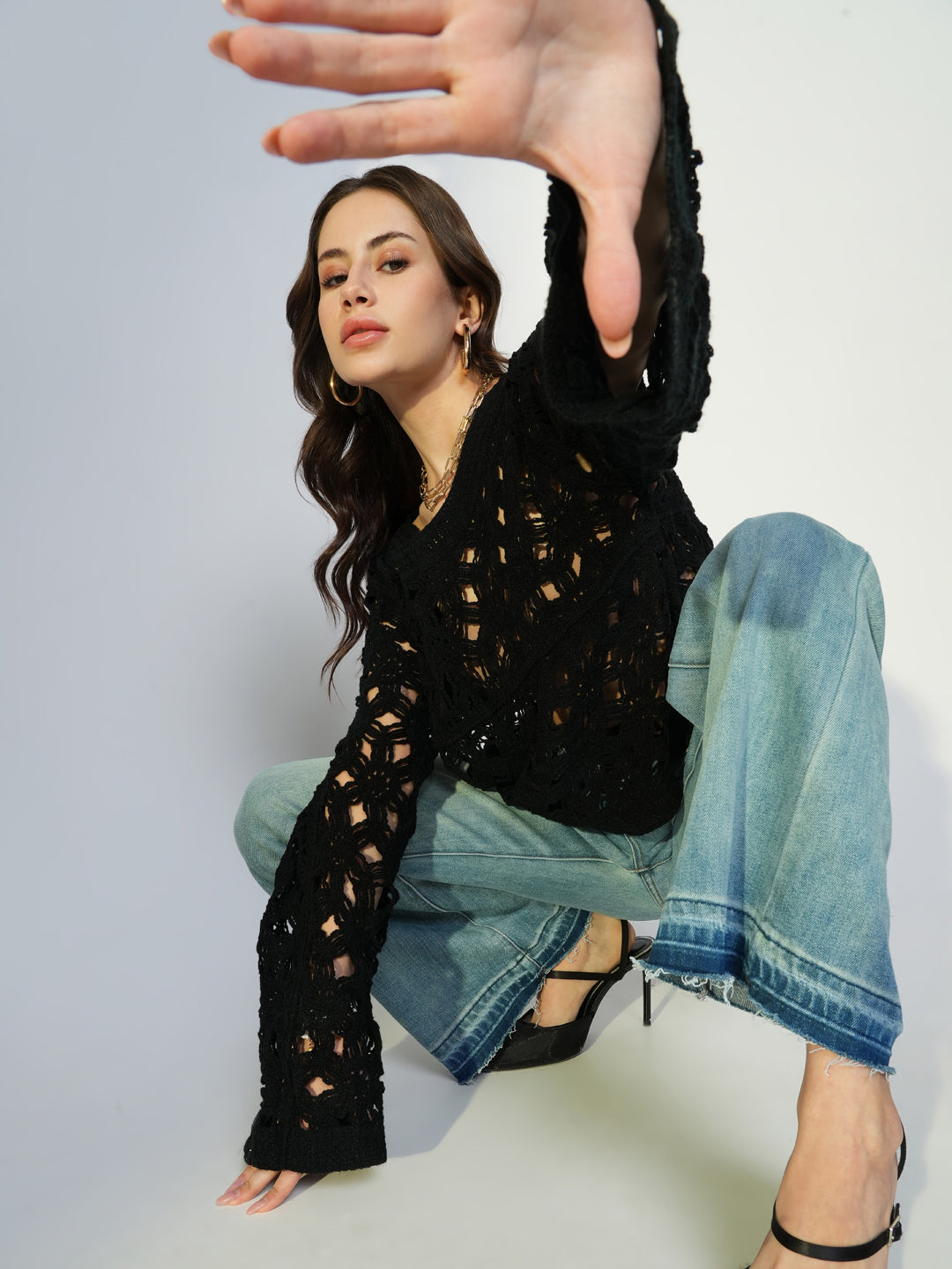 SHOWOFFFF Women's Black Solid Crochet Top