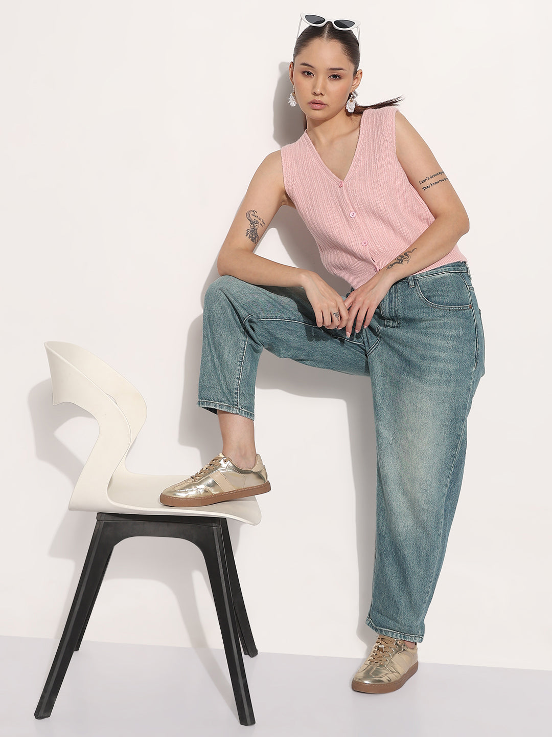 Women's Ribbed Pink V-Neck Sleeveless Knitted Top