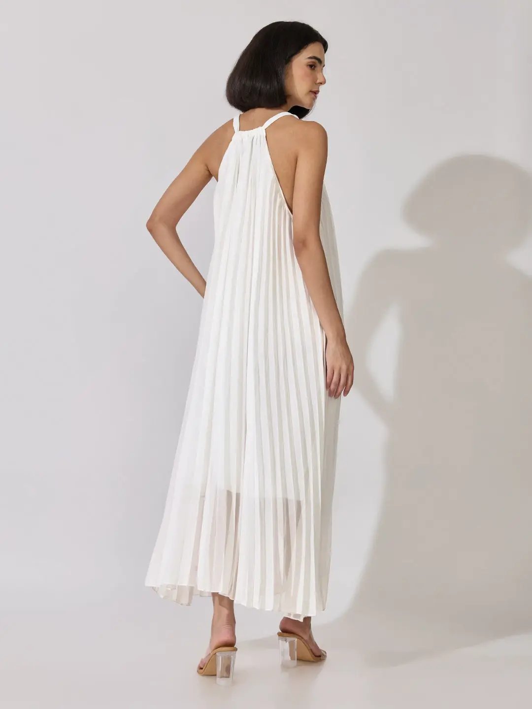 Women's White Pleated Sleeveless A-Line Dress