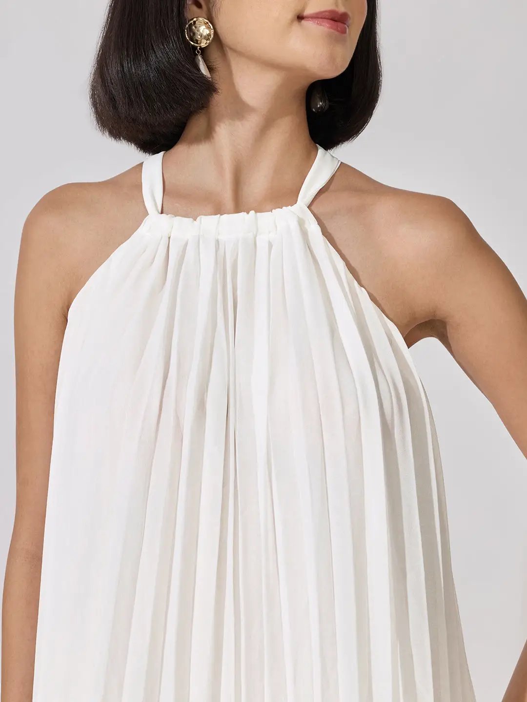 Women's White Pleated Sleeveless A-Line Dress