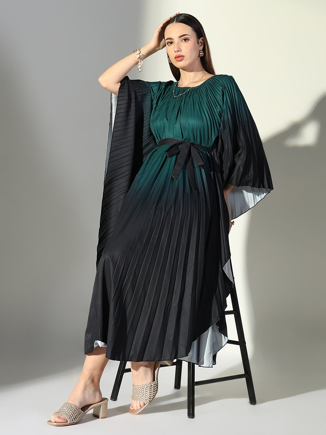 Women Green Colourblocked Kaftan Dress with Belt