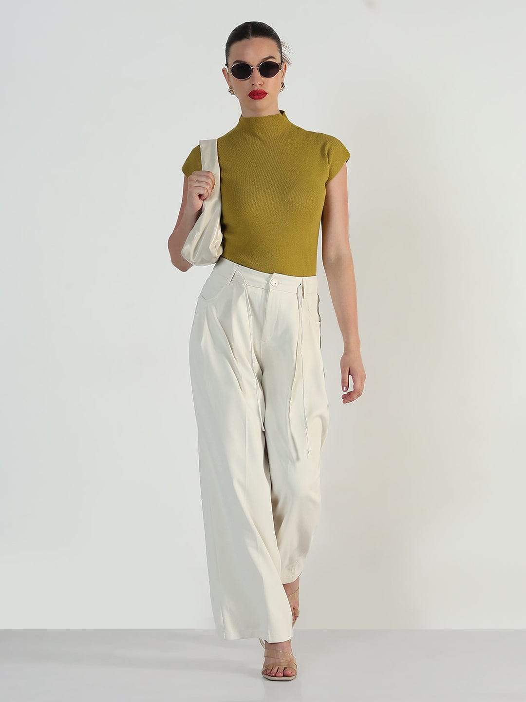 Women's Off White Relaxed Fit Trousers