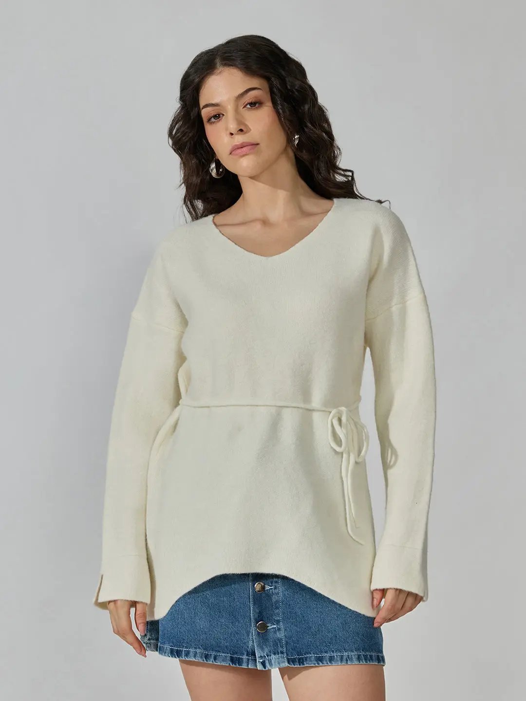 Women's Knitted Off White V-Neck Top with Tie-Up Belt - from SHOWOFFFF