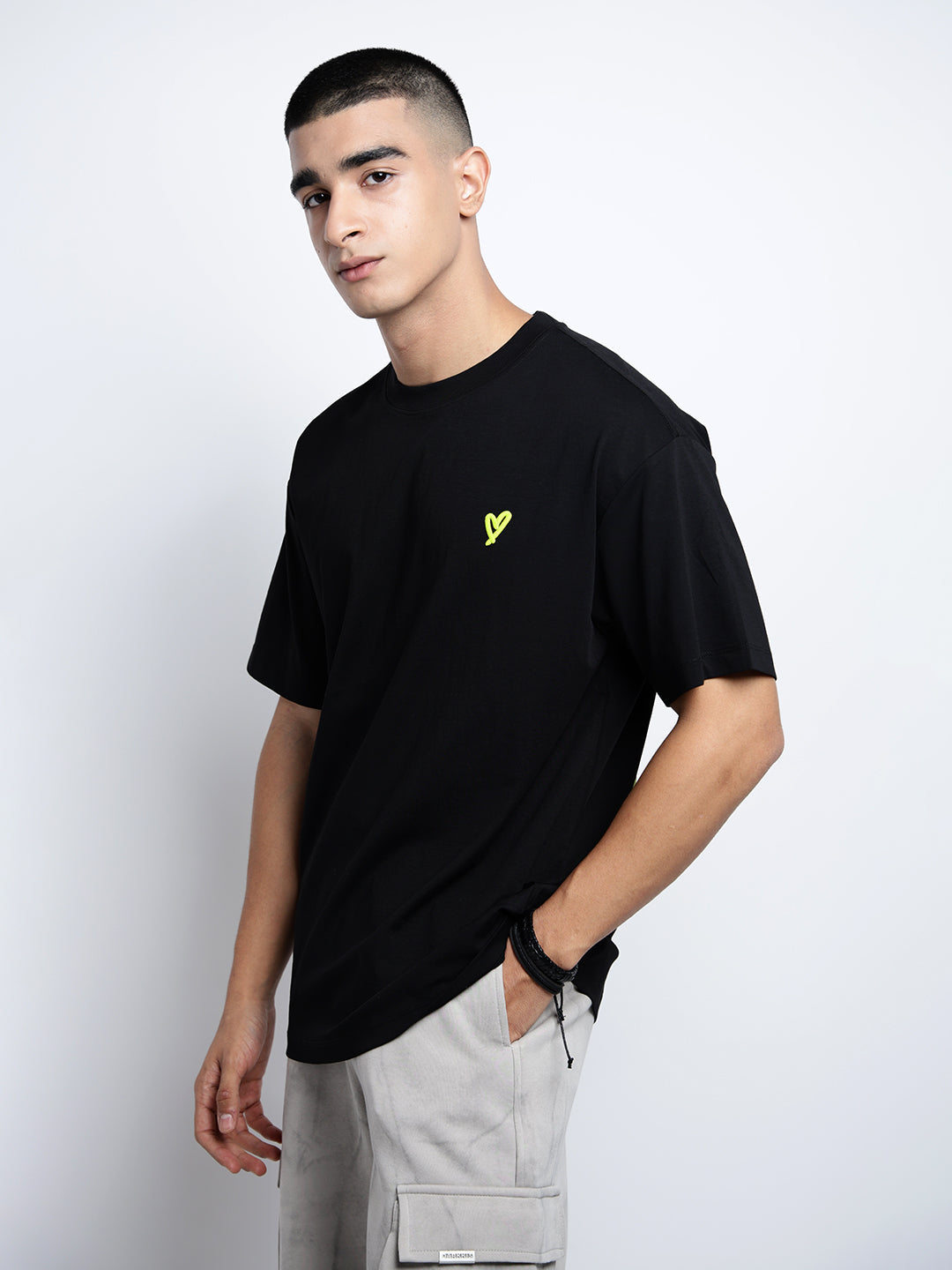 Men's Typography Black Short Sleeves Round Neck Oversized T-Shirt