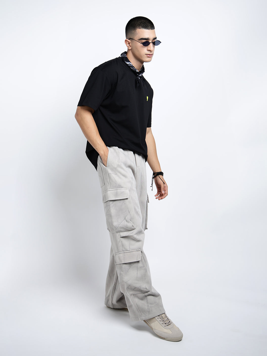 Men's Typography Black Short Sleeves Round Neck Oversized T-Shirt