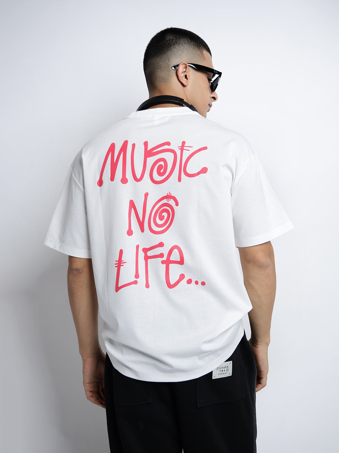 Men's Typography White Short Sleeves Round Neck Oversized T-Shirt