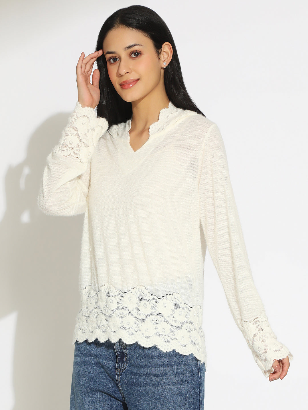 Women's Off-White V-Neck Lace Trim Long Sleeve Hooded Top