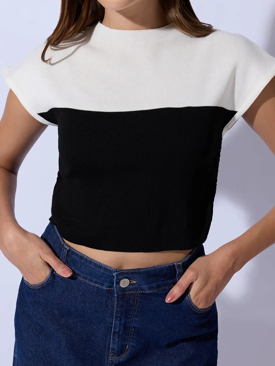 Women's Ribbed Black High Neck Ruched Crop Top - Uncategorized from SHOWOFFFF