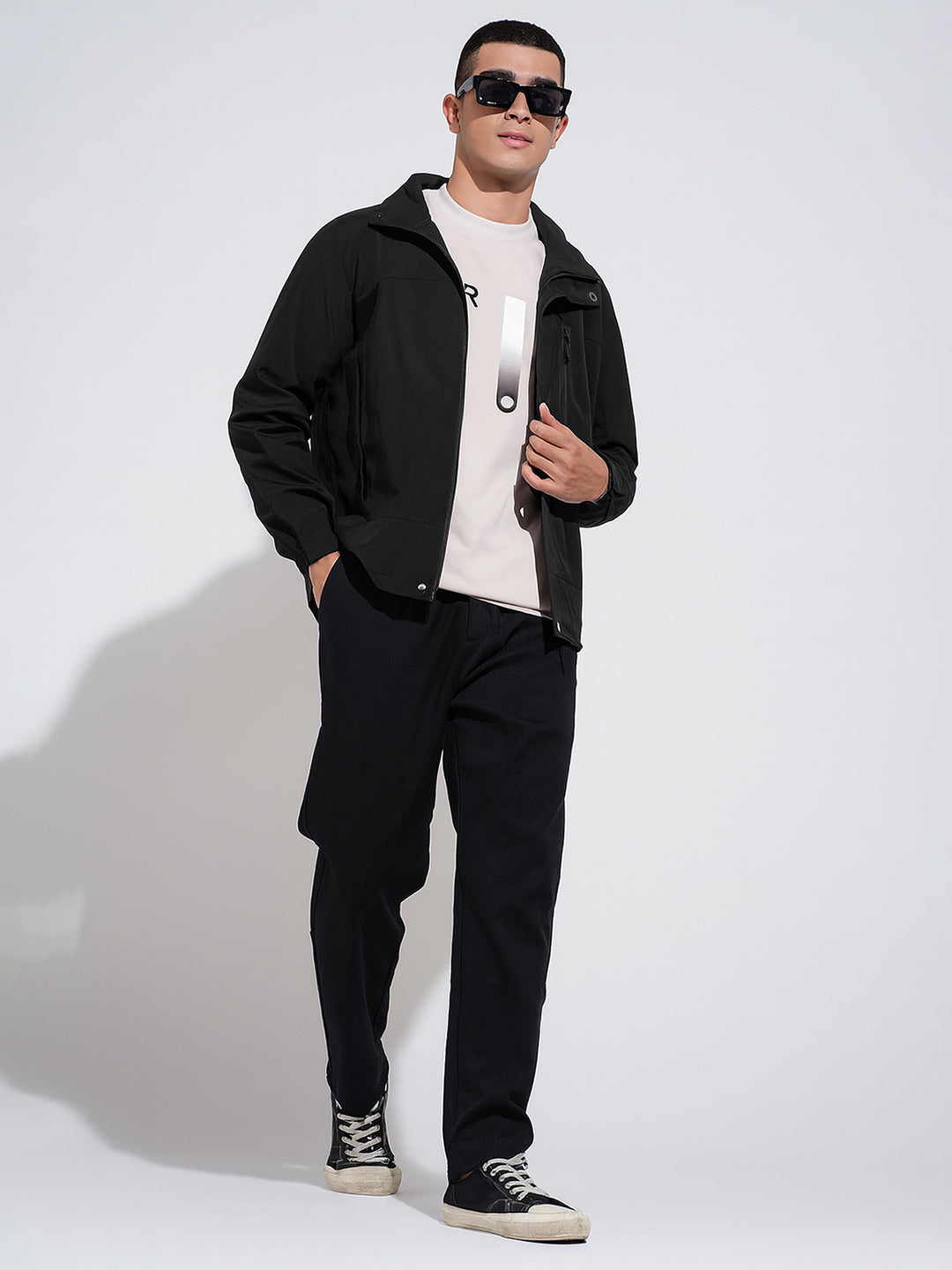 Men's Solid Black Hooded Zipper Jacket