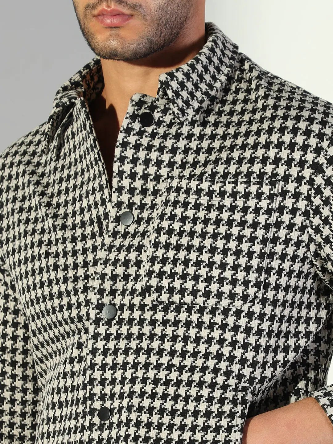 Men's Houndstooth Black Regular Fit Shacket - Uncategorized from SHOWOFFFF