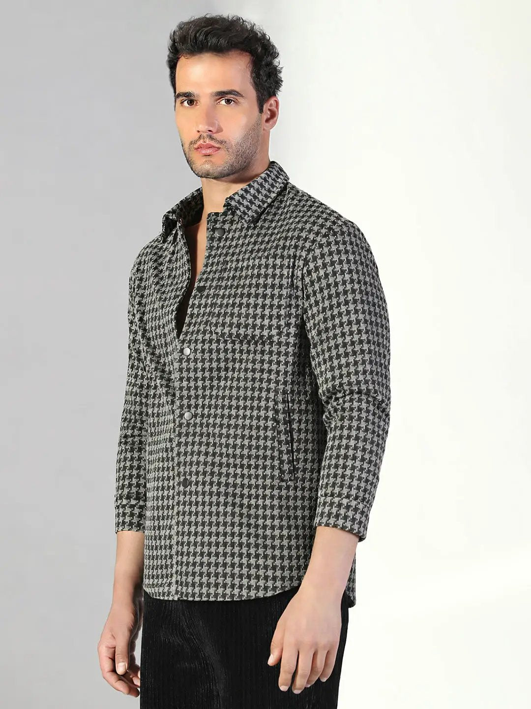 Men's Houndstooth Grey Regular Fit Shacket - Uncategorized from SHOWOFFFF