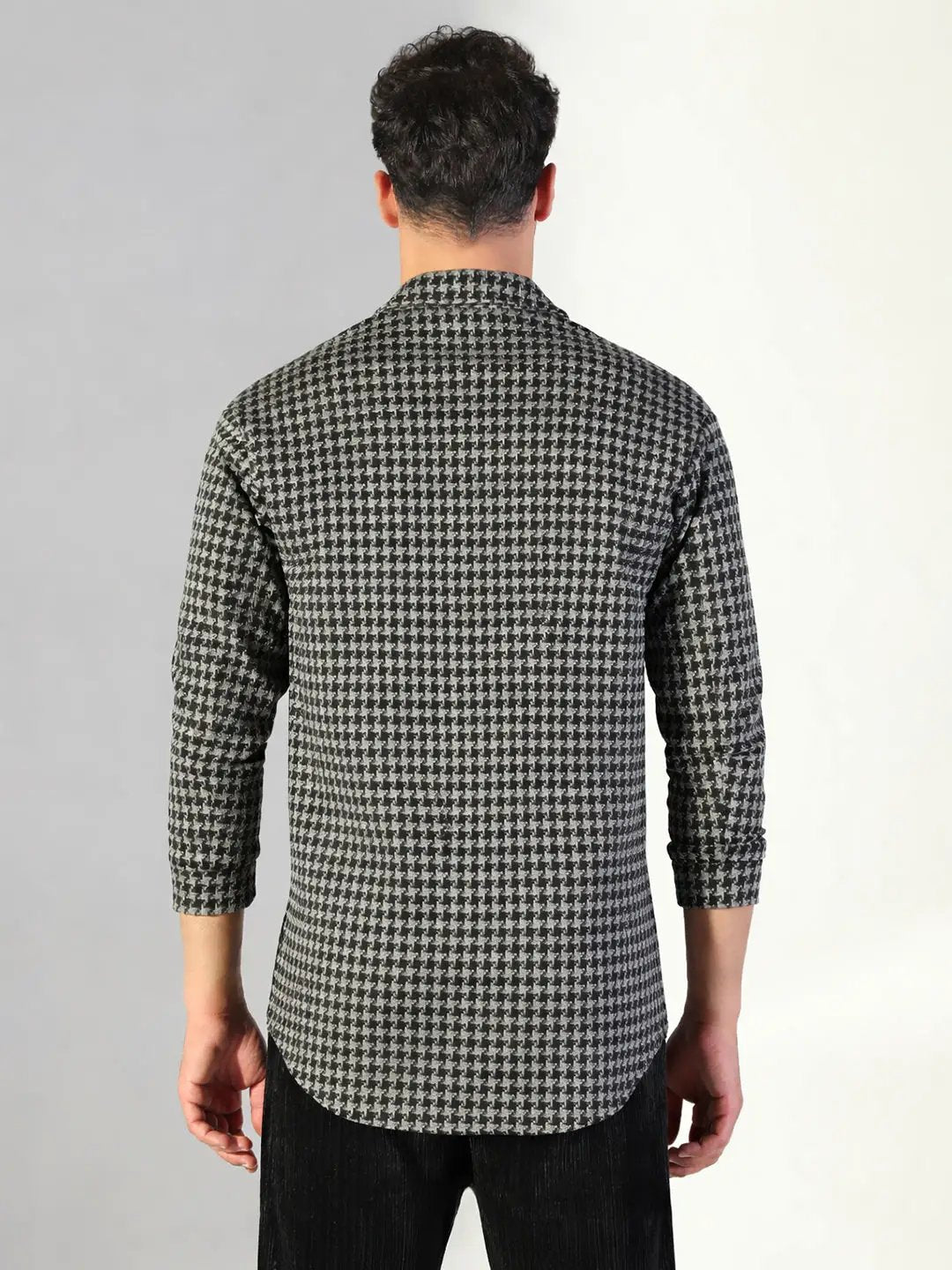 Men's Houndstooth Grey Regular Fit Shacket - Uncategorized from SHOWOFFFF